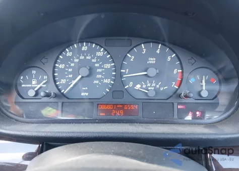 2002 BMW 325Ci из США, поврежденный, VIN WBABS33402JY43399